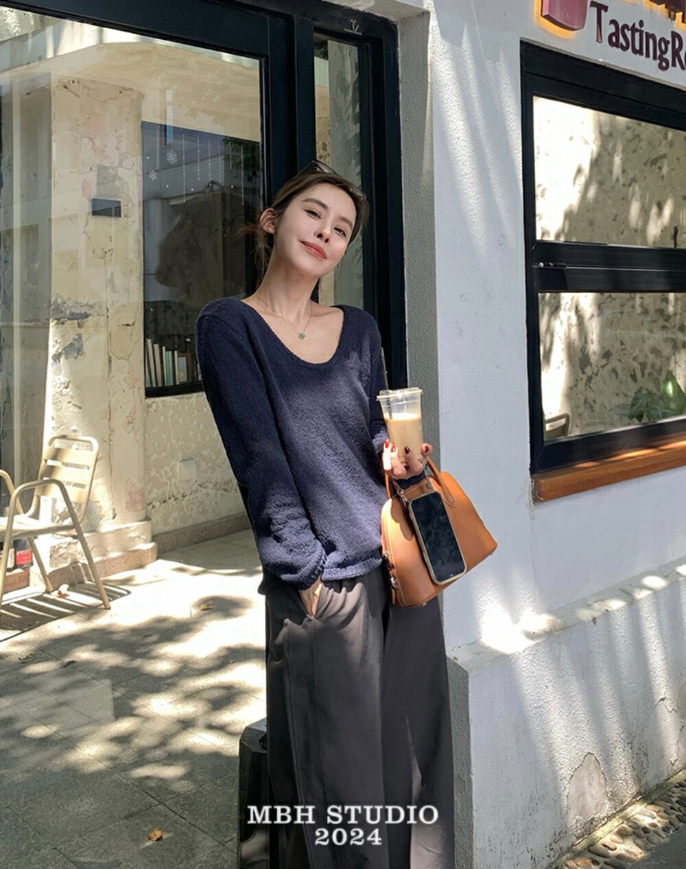 MBH Top Grain Leather Litchi Pattern Large Shell Bag Stylish Versatile Handbag with Shoulder Strap and Lock - Image 3